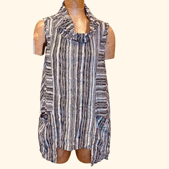 LIV by HabiTat Tops - LIV BY HABITAT Lightweight Sleeveless Crinkle Tunic Top Striped Sz M #275H